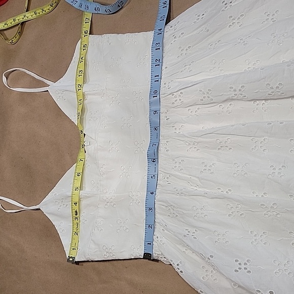 Zara Size M White Eyelet Fit & Flare Halter Mini Dress, NEW with Tag - Picture 7 of 13